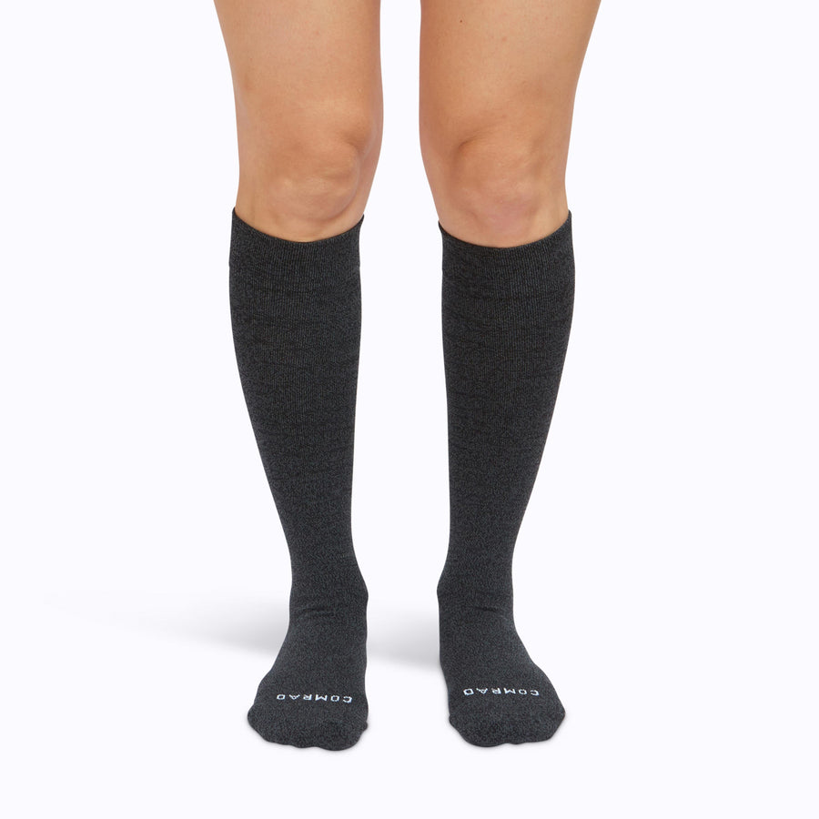 Knee-High Compression Socks – 4-Pack Solids