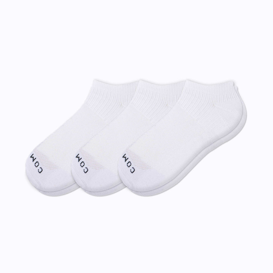 A 3 pack of ankle socks in white