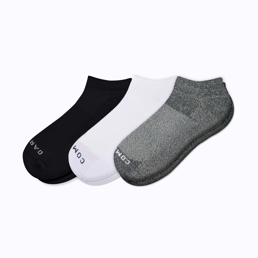A 3 pack of ankle socks in black-charcoal-white